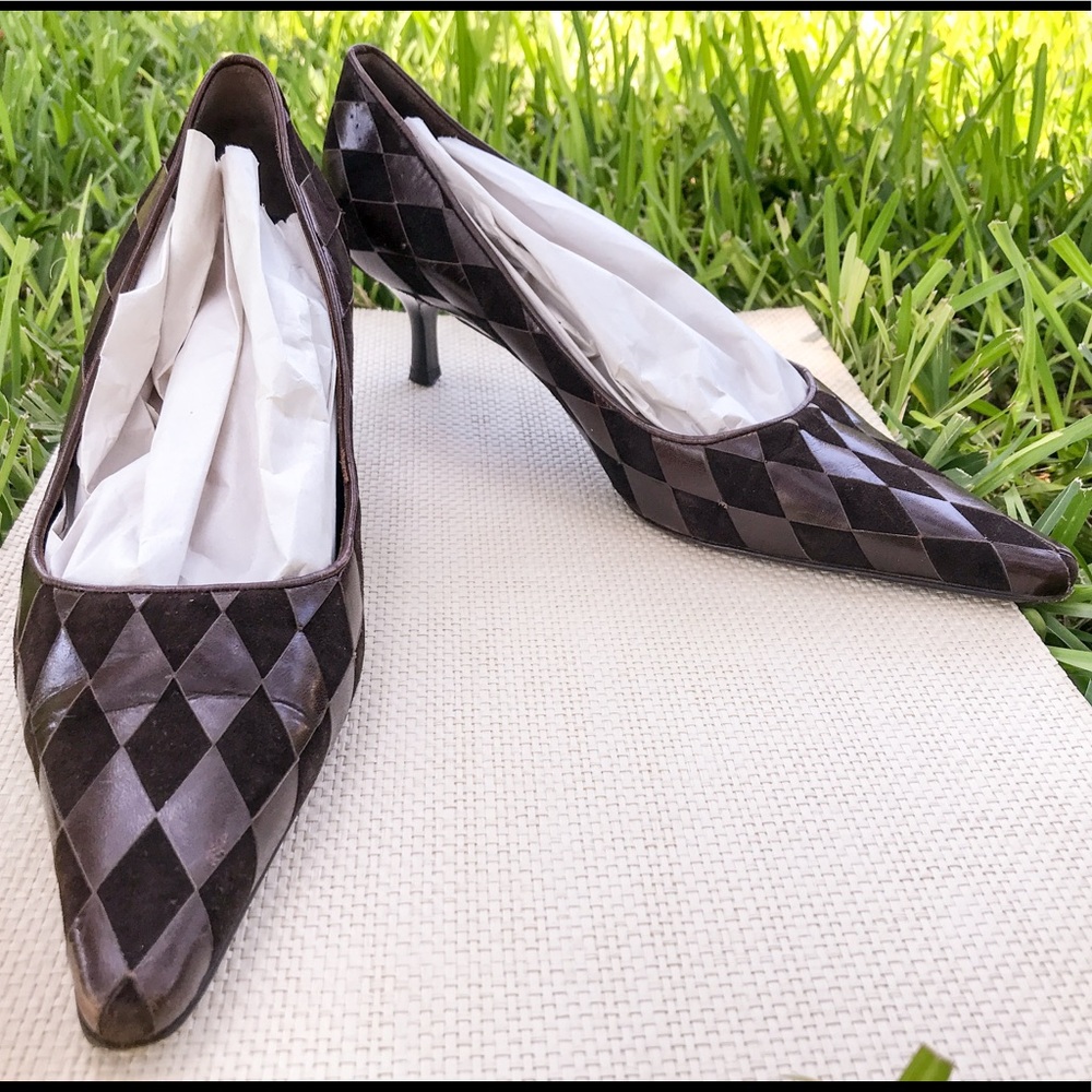 St John Brown Leather & Suede Kitten Heels EUC